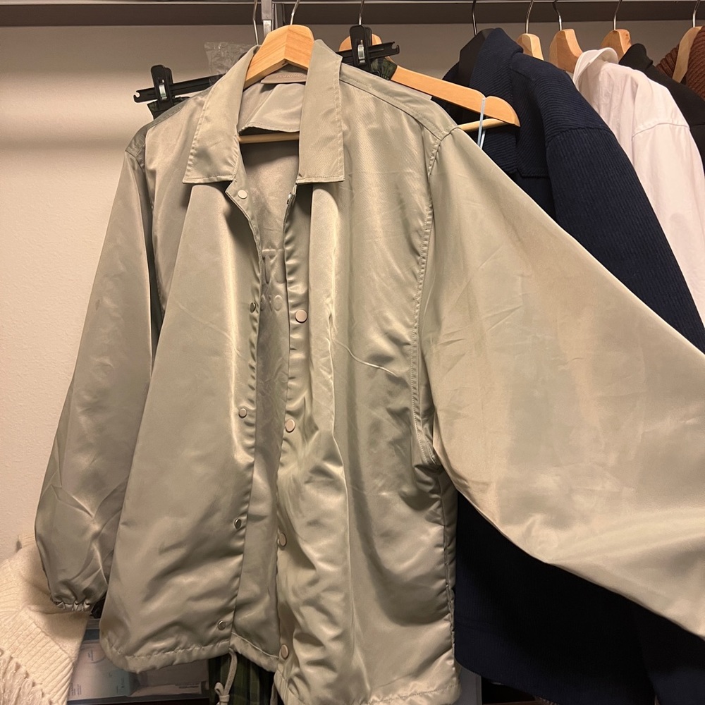 Essentials jacket - Picture 2 of 3